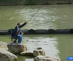 這樣誘魚，3分鐘就有口，大鯽魚排隊上鉤!