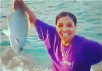 《釣友原創視頻》美女釣魚搞笑視頻集錦