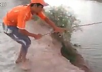 《釣友原創釣魚視頻》史上最搞笑的釣大魚視頻