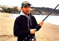 《海釣視頻》男子海邊磯釣巧獲大閘蟹