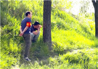極品釣友 第11集你丫老實交代，拿個望遠鏡到底是看漂呢還是偷窺美女呢？　