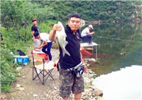 《赤鬼小彤黑坑日記》第二季15集 三坡湖野釣之行擒獲青魚
