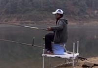 《化紹新釣魚視頻》拋竿技巧分析