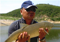 《鉤尖江湖》第26集 小崔水庫手竿釣獲大草魚