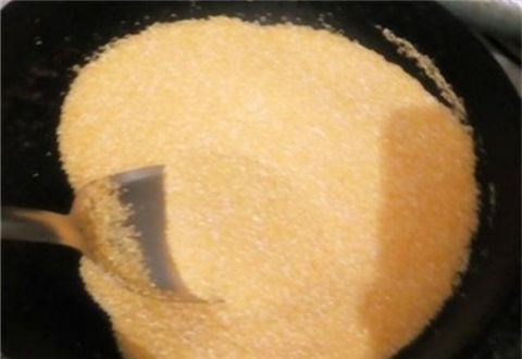 非常好用的野釣窩料配方&mdash;&mdash;酒泡玉米渣