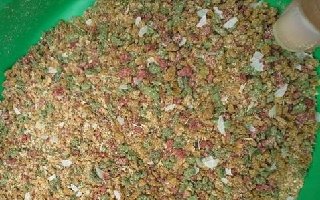 簡單低成本全能型的誘餌窩料配方
