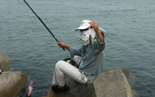 夏季海釣魚難釣的原因及夏季垂釣要點