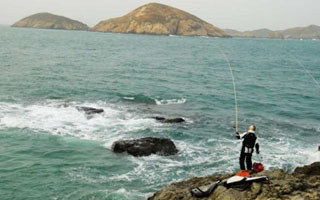 海釣入門之風、浪對浮游磯釣的影響