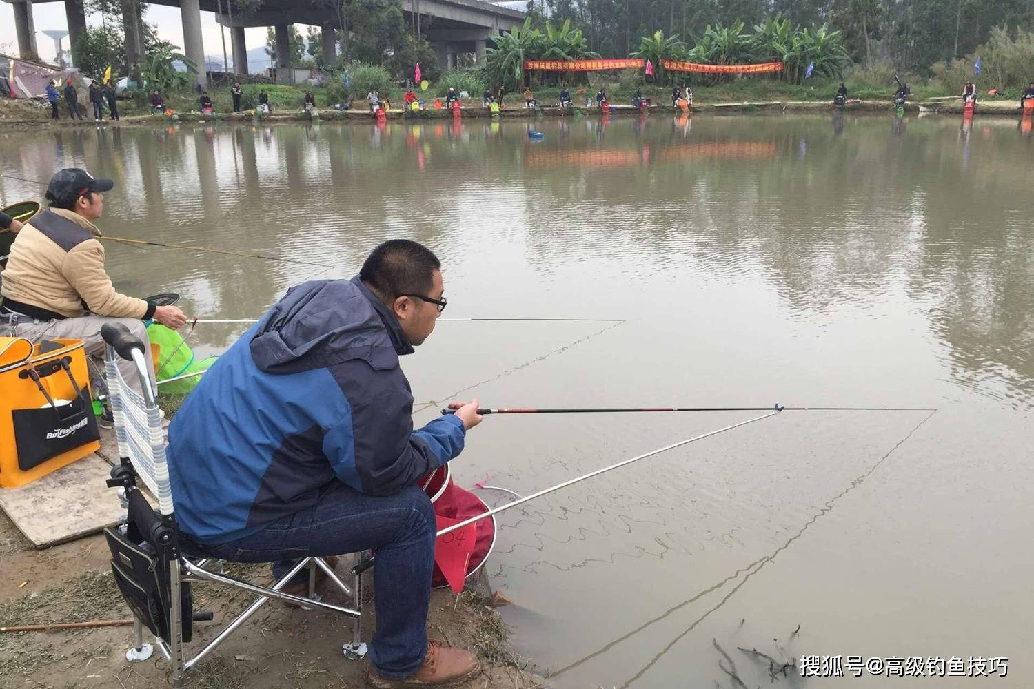 野外垂釣鯽魚餌料_野外釣鯽魚用什么餌料比較好_野外釣鯽魚用什么打窩
