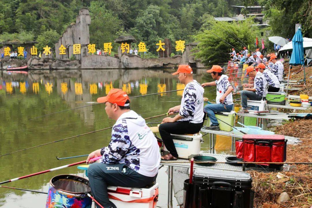 紹興市第二屆市民運動會釣魚比賽在豐惠鎮西溪湖許氏漁莊拉開帷幕
