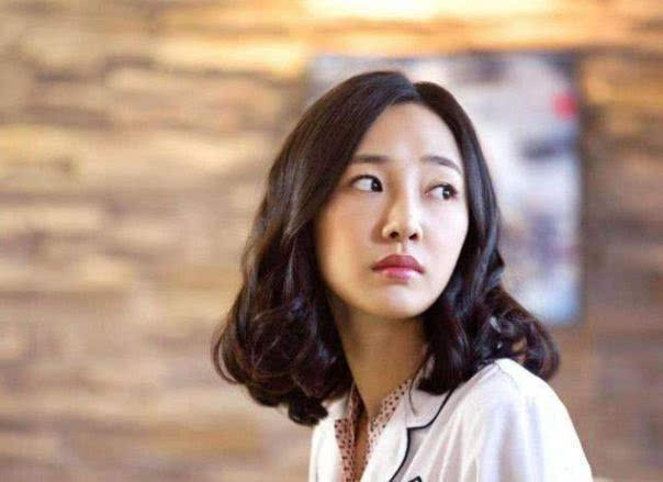 白百合和白百何_白百何丸子頭圖片大全_白百何丸子頭獻唱