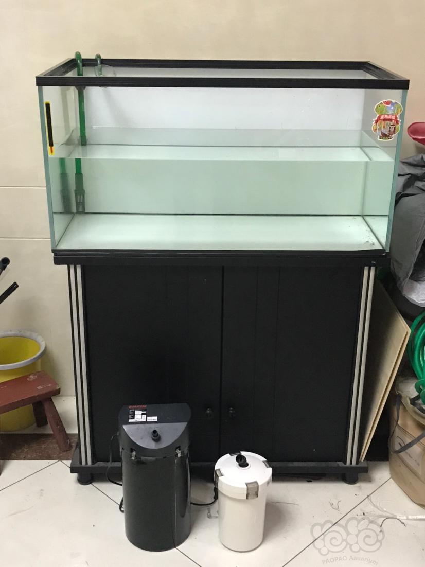魚缸漏水的事情，循環泵電線部分脫皮，商家重新補發新泵