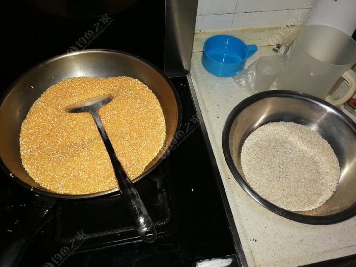 釣鯽魚窩料配方大全集_鯽魚窩料配方 野釣_釣魚鯽魚窩料的絕密配方