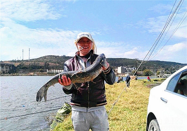 光威魚竿價格差異大的原因_魚竿光威特價_光威大野戰魚竿