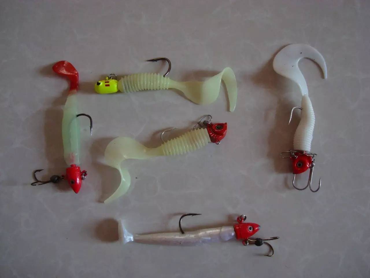 釣魚路亞新手教程視頻_路亞釣法釣什么魚合適知識_釣魚路亞基本技術