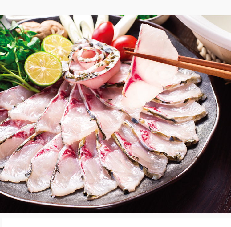 草魚吃什么食物為主?_草魚吃的食物有哪些_草魚吃魚食嗎