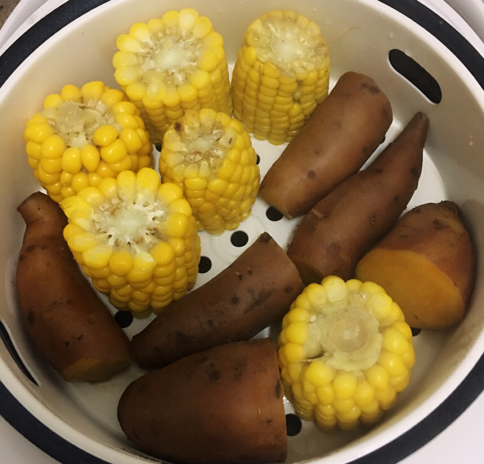 老壇玉米釣鯉魚效果怎么樣_釣鯉魚老壇玉米的制作方法_老壇玉米釣鯉魚調幾釣幾