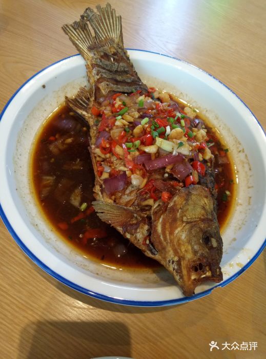 家常鯽魚怎么煎_家常煎鯽魚的做法_怎樣做煎鯽魚