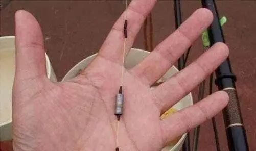 前打釣法_釣魚前打竿的用法和它的好處_釣魚前打是什么意思