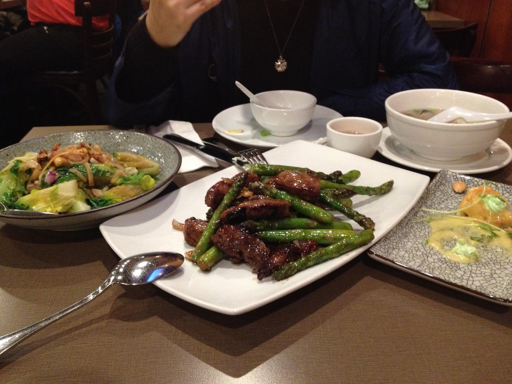 躍龍門鯉魚圖片_鯉魚躍龍門_躍龍門的鯉魚