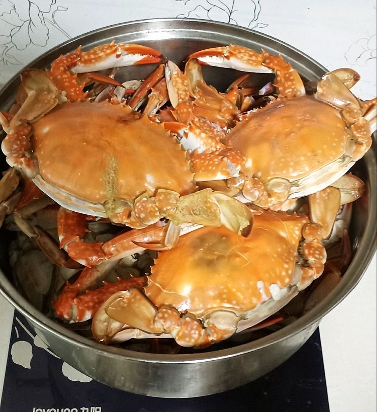 梭子蟹蒸多久才能蒸熟_蒸熟梭子蟹能保存多久_蒸熟的梭子蟹還能做成什么美食