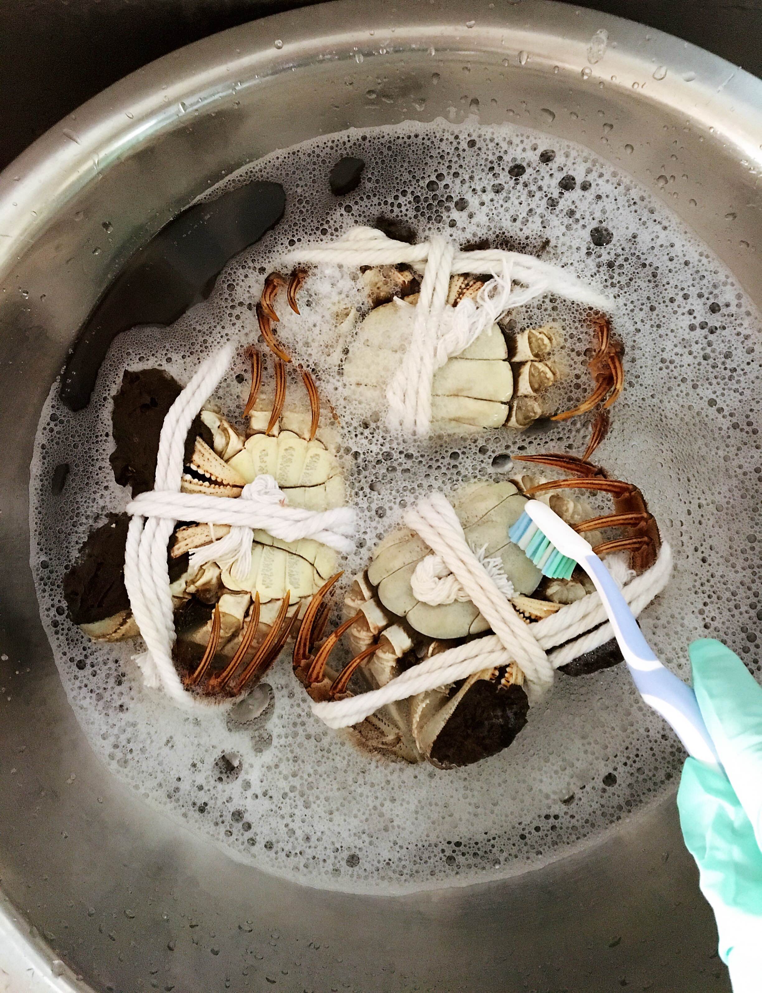 河蟹的清洗方法