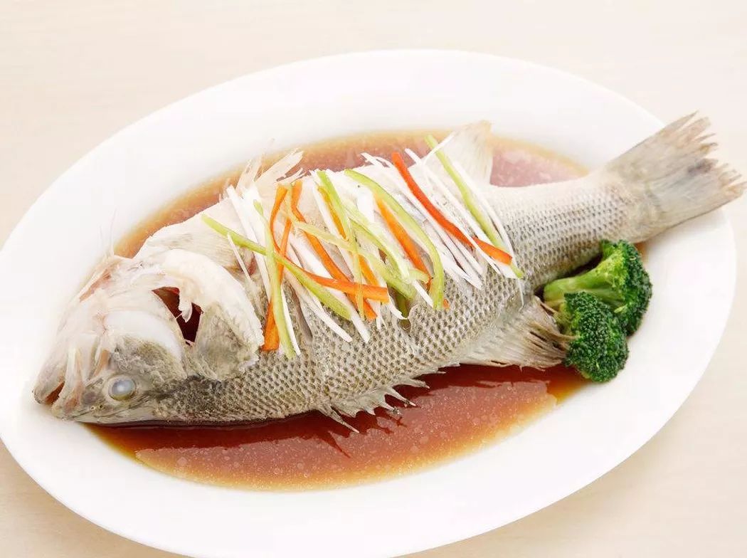 鱸魚淡水海水區別_海鱸魚和淡水鱸魚的區別_鱸魚淡水魚還是海魚好