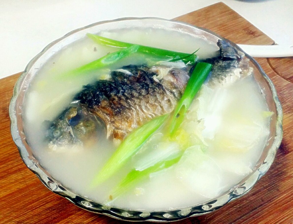 鯽魚湯的功效與作用_鯽魚湯功效作用烏魚功效_粉葛赤小豆煲鯽魚湯功效作用