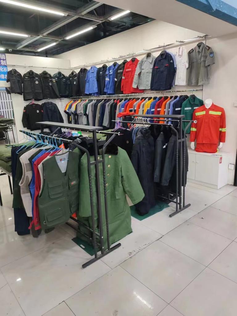 犀牛角村 “雙十一”前夕，就傳出多家服裝網店跑路
