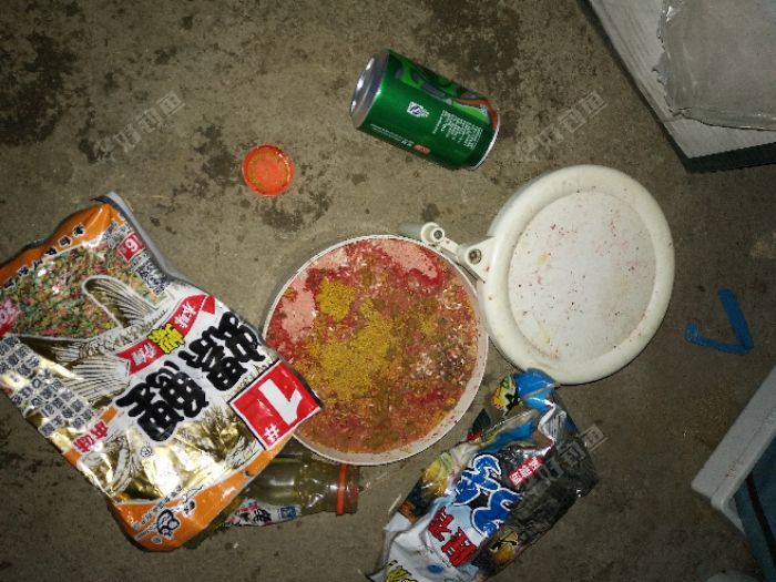 實戰好用的鯽窩料配方_鯽魚窩料配方_釣魚鯽魚窩料的絕密配方
