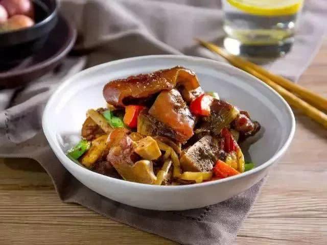 （美食發燒友）燉草魚的做法大全，趕緊收藏！