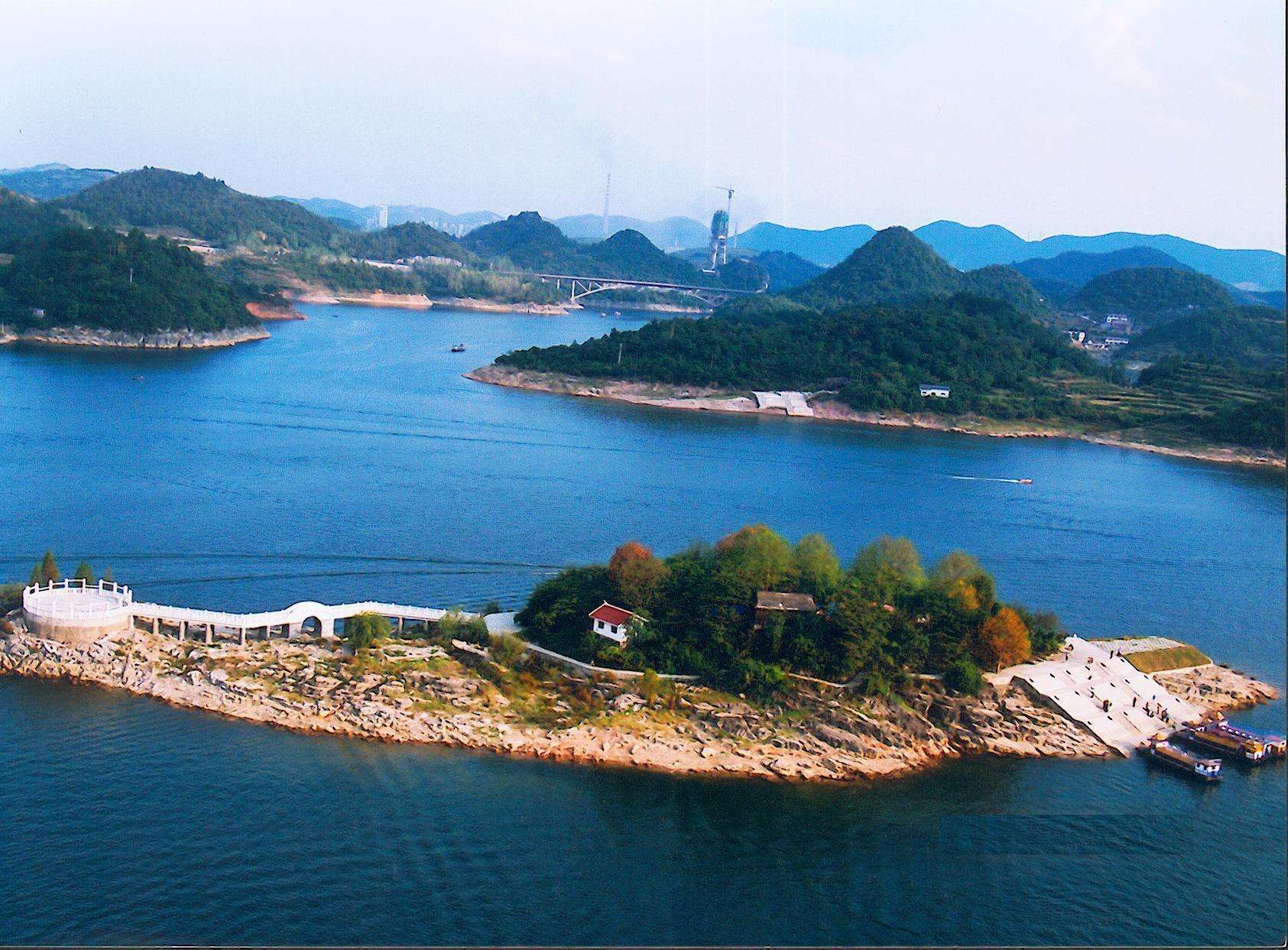 簡陽三岔湖景區圖片_簡陽三岔湖航拍視頻_簡陽三岔湖