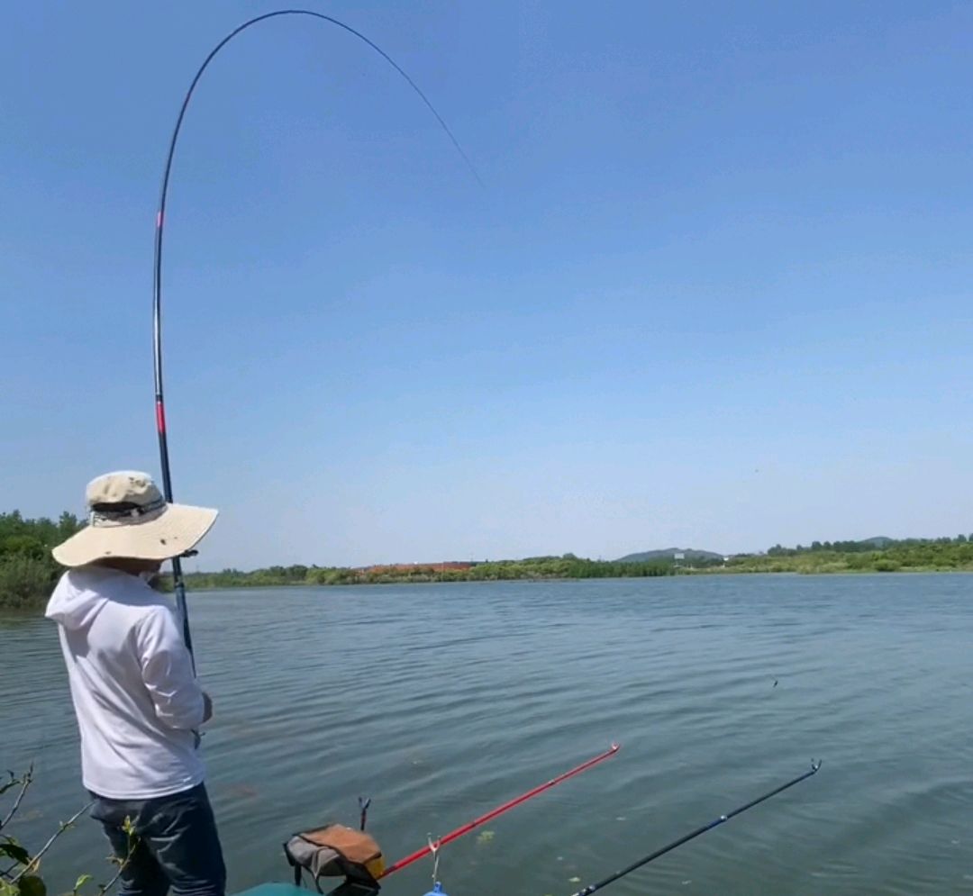 水庫釣魚_景洪市免費釣魚水庫_五指山附近免費釣魚水庫