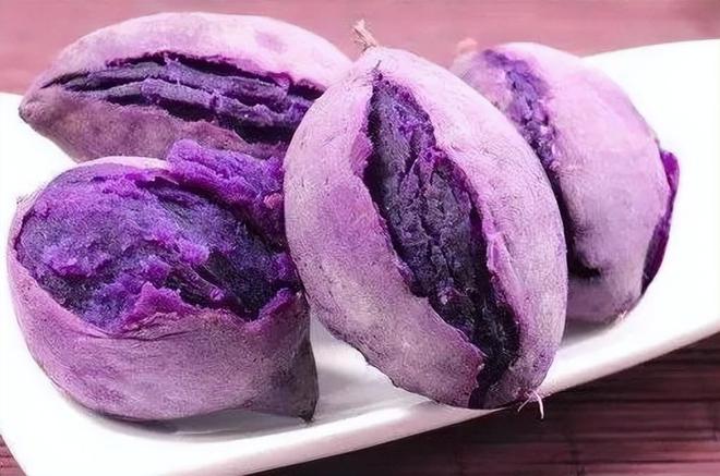 鯽魚湯的功效與作用_鯽魚湯_鯽魚湯的做法