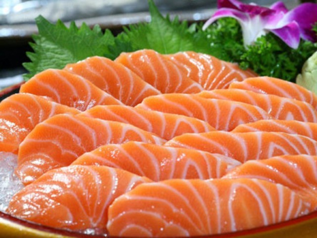 魚吃魚_多寶魚_魚圖片