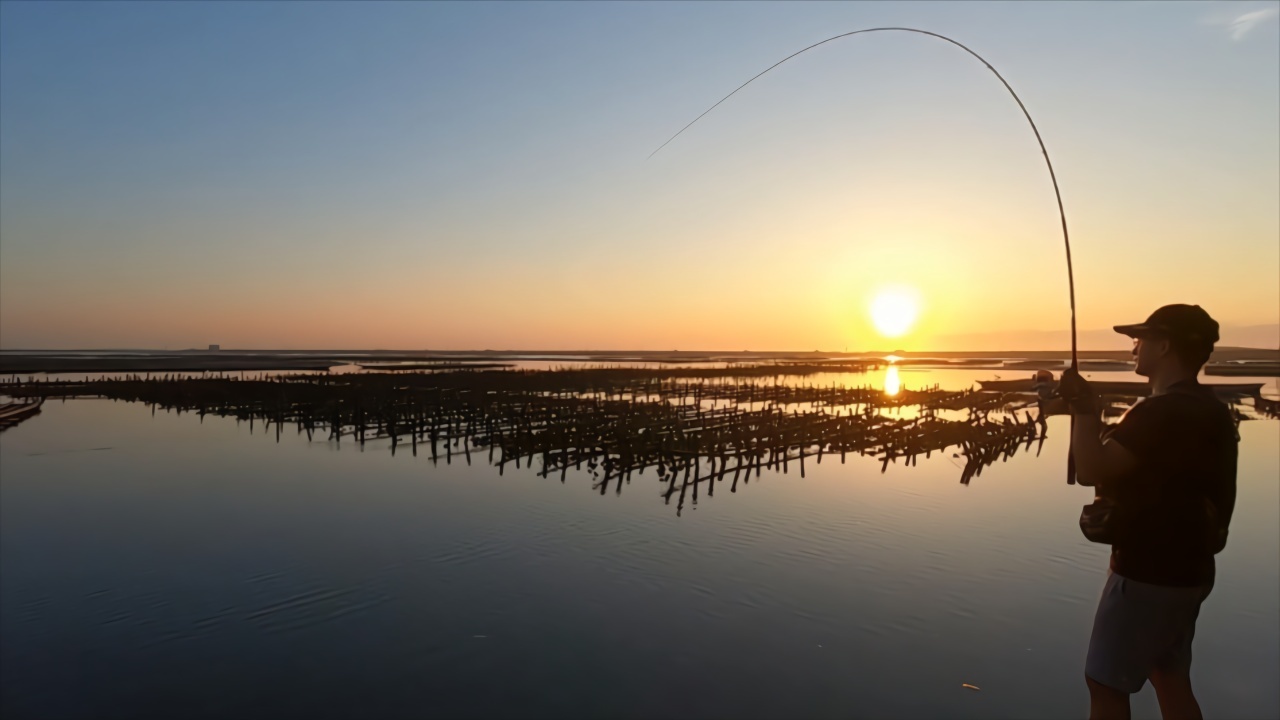 秋季釣魚技巧_釣魚人必看_釣魚秋季技巧圖解_秋季釣魚技巧