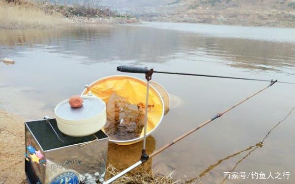 釣鯽魚深秋用什么飲料最好_深秋釣鯽魚調幾釣幾_深秋釣鯽魚