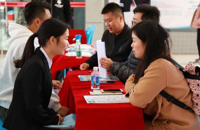 鯰魚效應_效應鯰魚效應_鯰魚效應吧