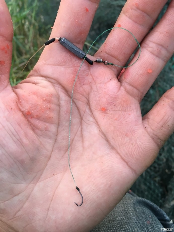 魚鉤連接器的綁法視頻教程_綁魚鉤器方法_怎么用綁魚鉤器綁魚鉤