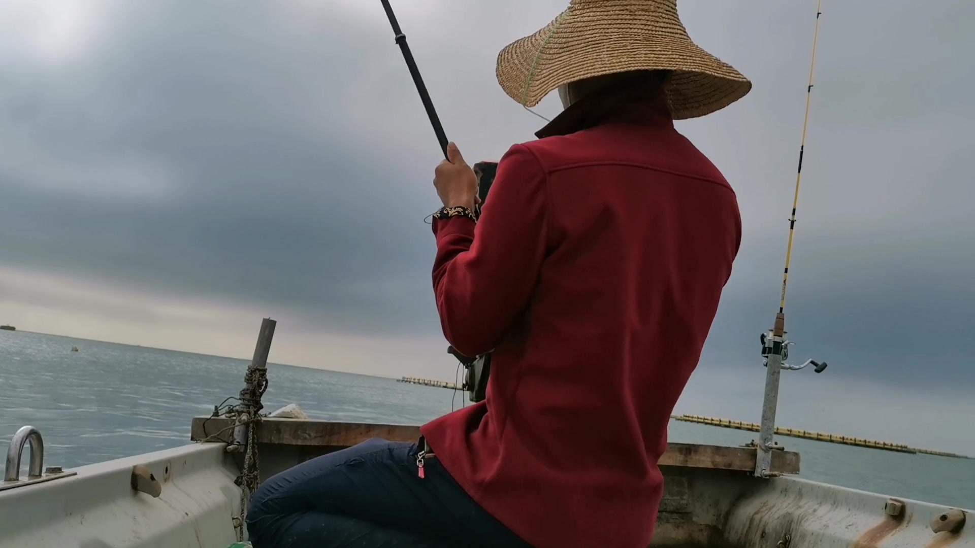 路亞海鱸視頻全集_路亞海鱸魚視頻高清_海路亞鱸魚技巧