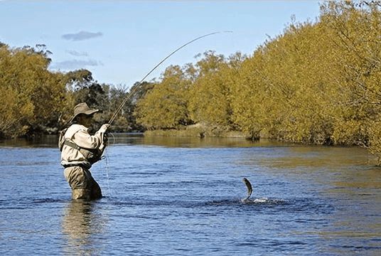 風景好的釣魚地點_釣魚風景地點好釣嗎_風景好的釣魚地方