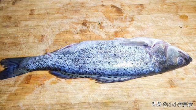鯽魚豆腐湯的做法大全_豆腐鯽魚湯怎么做好喝又營養_豆腐鯽魚湯怎么做呢
