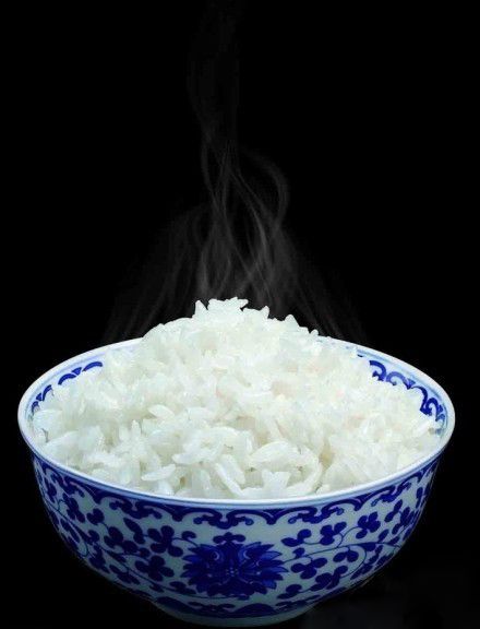 蒸米飯可以放冰箱嗎_蒸米飯里面放_兩個人蒸米飯放多少米