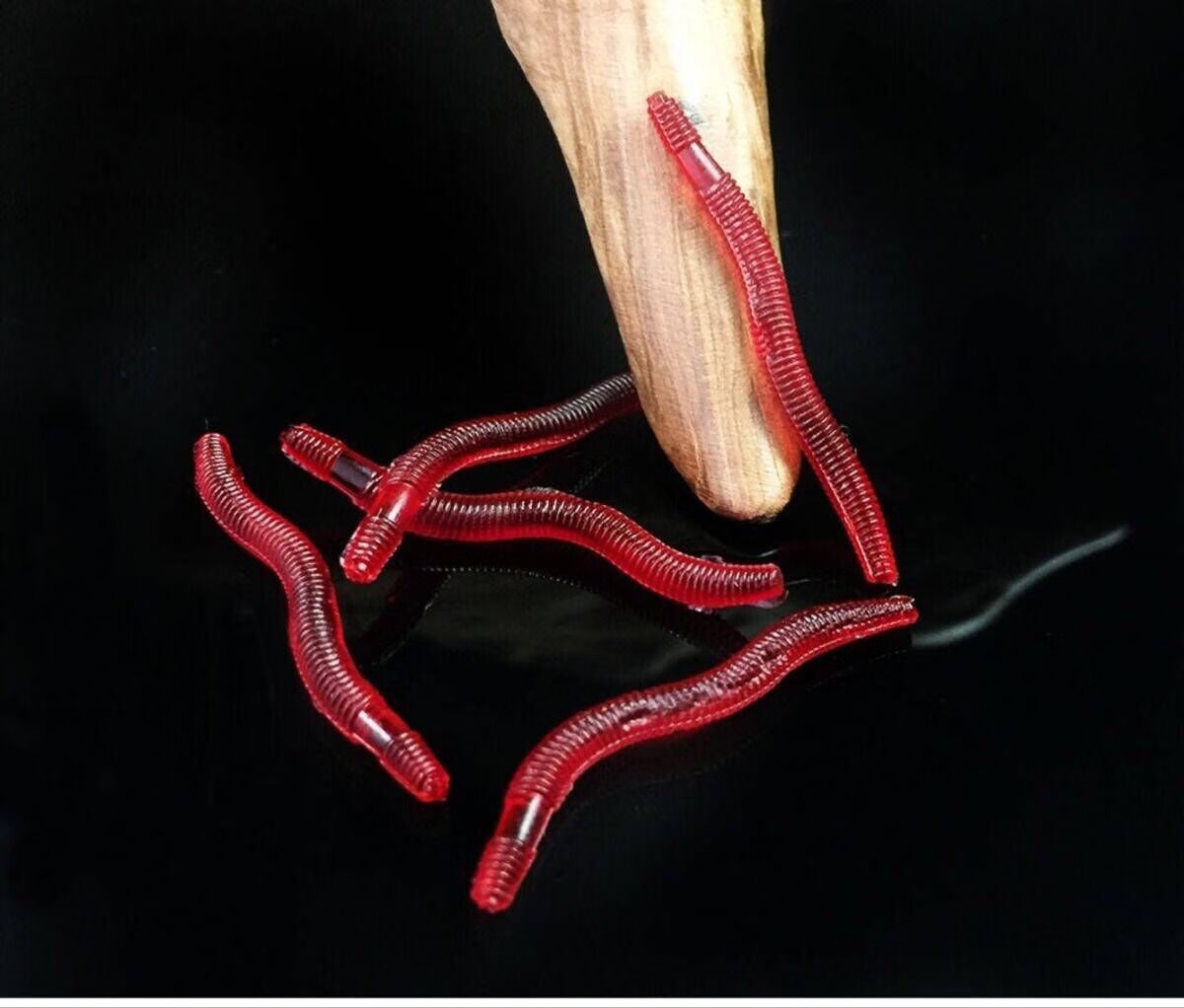 魚鉤鉤到肉里面怎么搞出來_魚鉤上的肉_魚鉤鉤到肉里面了怎么辦