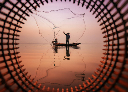 釣海鱸魚活蝦掛法_海釣鱸魚魚鉤掛蝦_蝦釣鱸魚怎么掛鉤