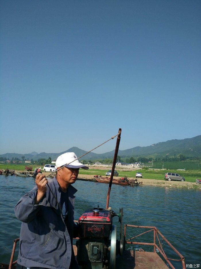 草魚釣魚技巧_野釣草魚技巧_草魚釣法技巧野釣