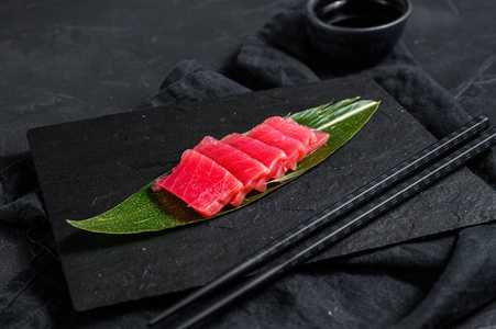 藍鰭金槍魚最貴拍賣_藍鰭金槍魚價格多少錢一斤_藍鰭金槍魚整條多少錢