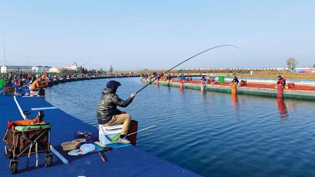 2021年釣魚比賽視頻_釣魚比賽視頻2021_釣魚比賽視頻高清2019