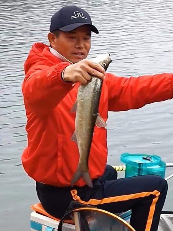 初夏釣魚視頻_夏季釣魚技巧視頻_夏天自然水域釣魚調漂技巧視頻