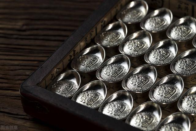 黃金鯽魚一斤多少錢_黃金鯽魚湯怎么做_黃金鯽魚的做法